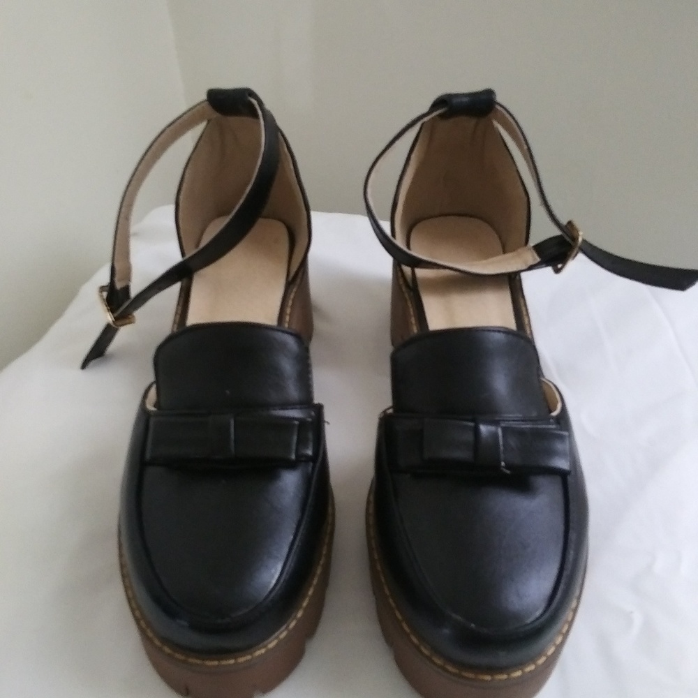 Quirky ankle strap loafer